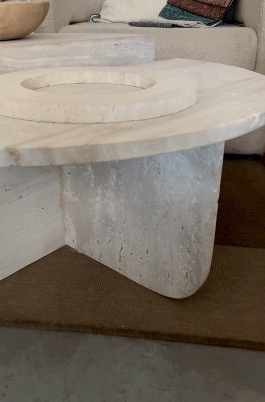TABLE BASSE EN TRAVERTIN